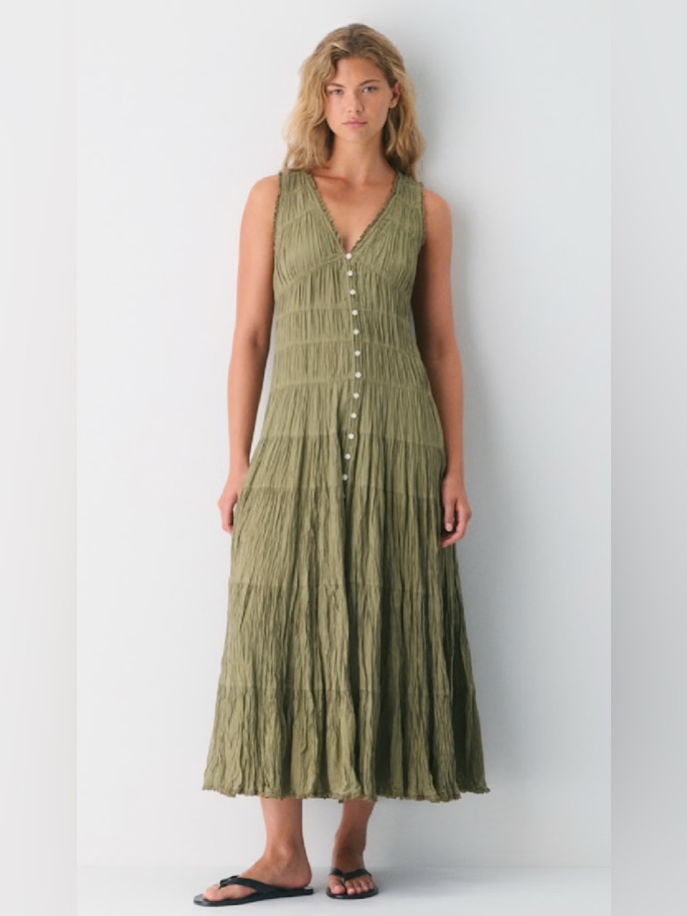 Aritzia, little moon Cornelia dress. Size L, like new.